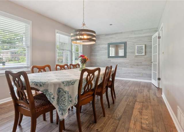 Property at 3925 Chicamauga Dr NE, Kennesaw, GA 30144, 4 beds, 3 baths