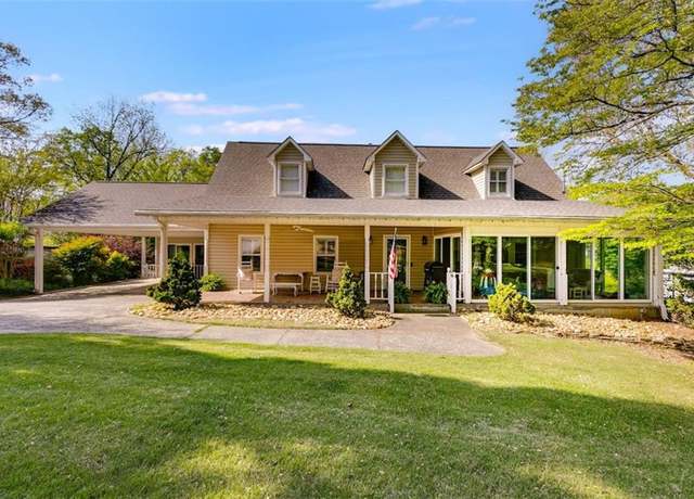 Property at 317 Ellenwood Dr, Bowdon, GA 30108, 3 beds, 3.5 baths