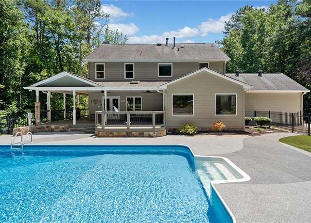 Property at 107 Junaluska Dr, Woodstock, GA 30188, 3 beds, 4 baths