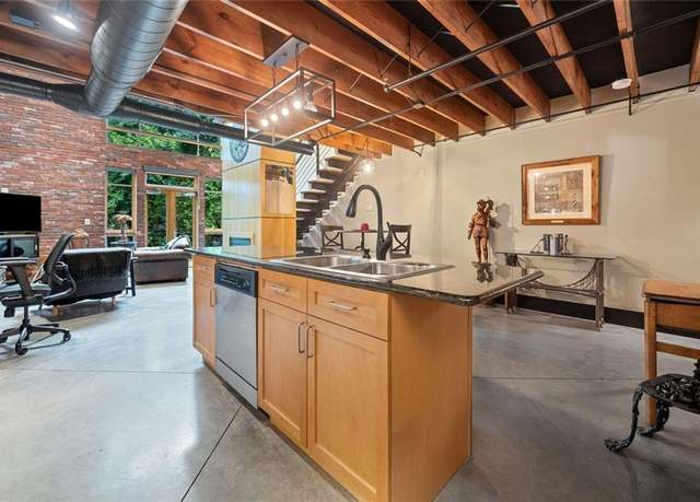 Property at 319 Atlanta St SE #315, Marietta, GA 30060, 1 bed, 1.5 baths