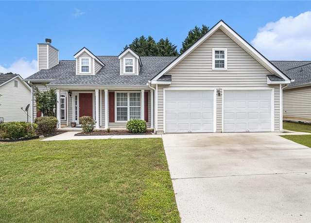 Property at 7008 Glen Valley Way, Fairburn, GA 30213, 3 beds, 2 baths