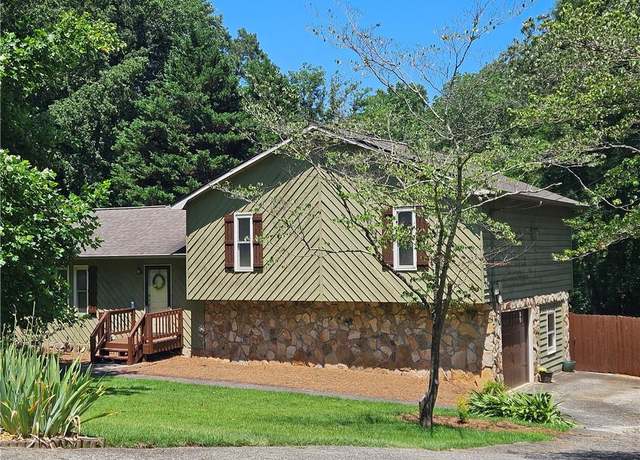 Property at 251 Sabrina Ct, Woodstock, GA 30188, 3 beds, 2 baths