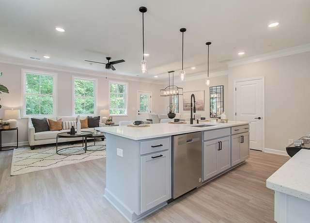 Property at 116 Winsome Way, Woodstock, GA 30188, 3 beds, 2.5 baths