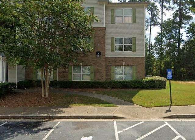 Property at 9102 Fairington Ridge Cir, Lithonia, GA 30038, 3 beds, 2 baths