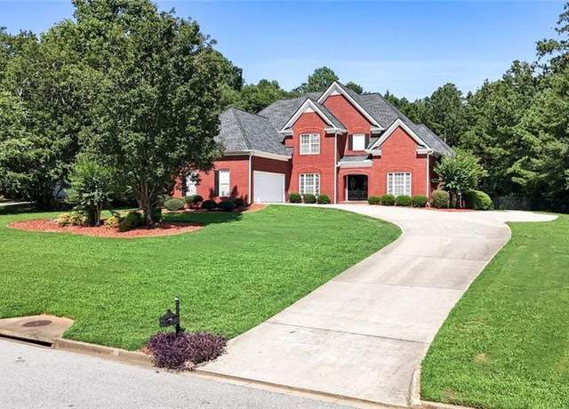 Property at 3009 Inverness Ct, Conyers, GA 30094, 5 beds, 3 baths