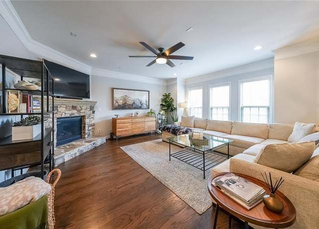 Property at 991 Sibley Ln NE, Atlanta, GA 30324, 3 beds, 3.5 baths