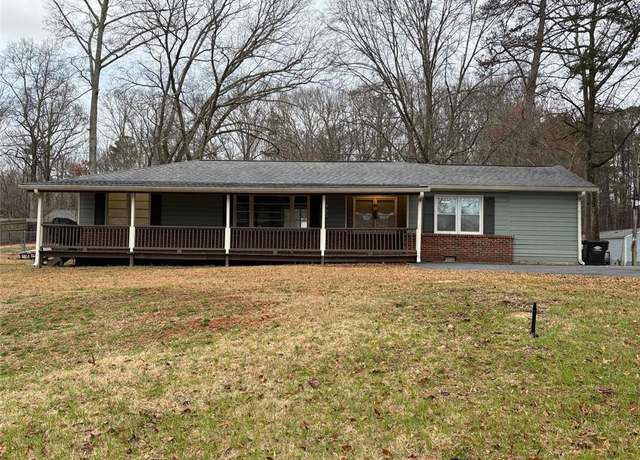 Property at 4749 Cox St SE, Acworth, GA 30101, 3 beds, 2 baths