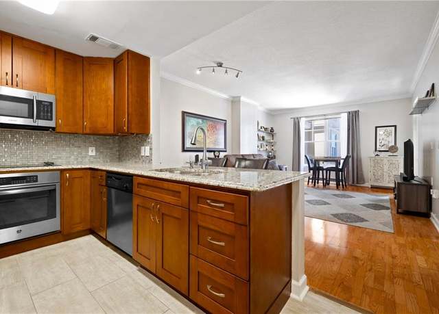 Property at 1101 Juniper St NE #1216, Atlanta, GA 30309, 1 bed, 1 bath