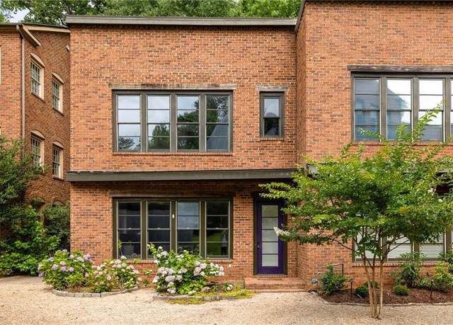 Property at 9071 Selborne Ln, Chattahoochee Hills, GA 30268, 2 beds, 2.5 baths
