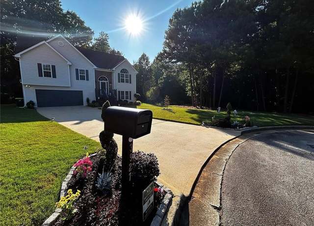 Property at 3927 Villager Way, Rex, GA 30273, 4 beds, 3 baths
