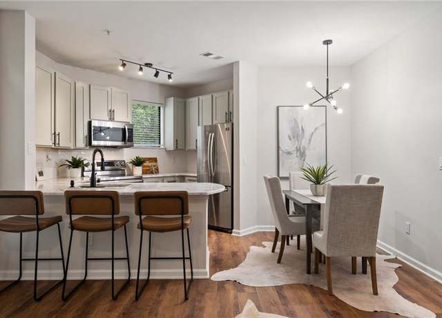 Property at 821 Ralph Mcgill Blvd NE #2219, Atlanta, GA 30306, 2 beds, 2 baths
