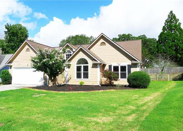 Property at 330 Avalon Forest Dr, Lawrenceville, GA 30044, 3 beds, 2 baths