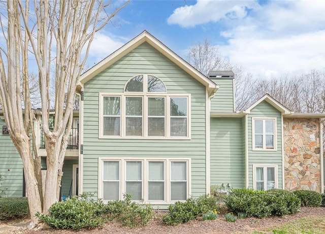 Property at 3205 Canyon Point Cir, Roswell, GA 30076, 2 beds, 2 baths