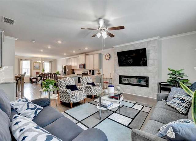 Property at 2137 Post Grove Rd, Snellville, GA 30078, 3 beds, 3.5 baths