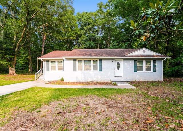 Property at 10149 Puckett St SW, Covington, GA 30014, 3 beds, 1.5 baths