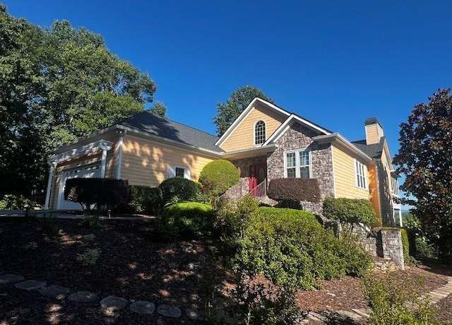 Property at 5739 Ridgewater Cir, Gainesville, GA 30506, 3 beds, 3 baths