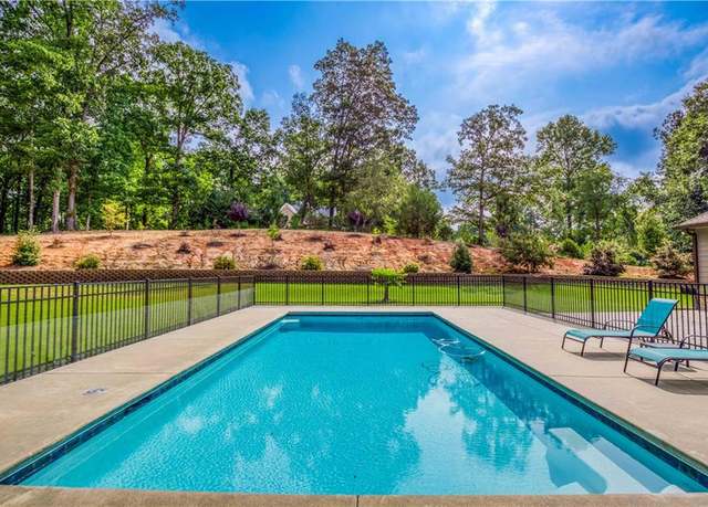 Property at 871 Forrester Cemetery Rd, Covington, GA 30014, 4 beds, 2.5 baths