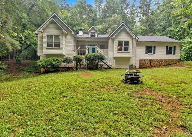 Property at 328 Pointe North Path, Dallas, GA 30132, 3 beds, 2 baths