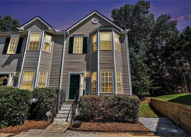 Property at 4718 Poplar Ridge Ct, Oakwood, GA 30566, 2 beds, 2.5 baths