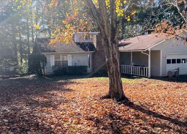 Property at 1251 Briar Ridge Ln, Jonesboro, GA 30238, 3 beds, 2 baths