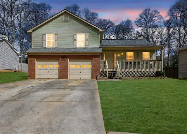 Property at 618 Jenmarie Dr SW, Mableton, GA 30126, 4 beds, 2.5 baths