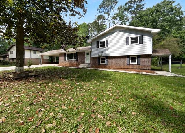 Property at 6389 Cumberland Dr, Rex, GA 30273, 4 beds, 3 baths