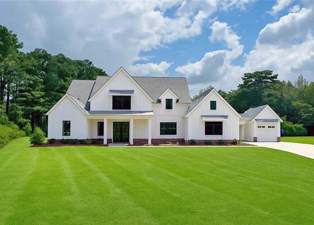 Property at 636 Arnold Mill Rd, Woodstock, GA 30188, 4 beds, 4.5 baths