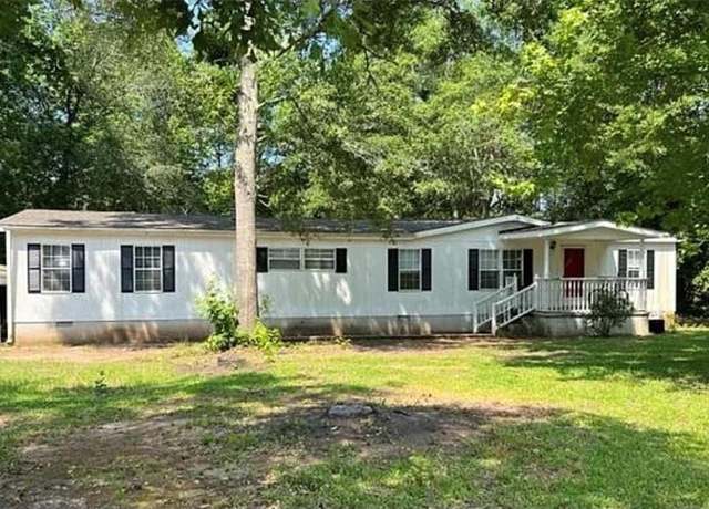 Property at 106 Turkey Run NE, Milledgeville, GA 31061, 4 beds, 2 baths