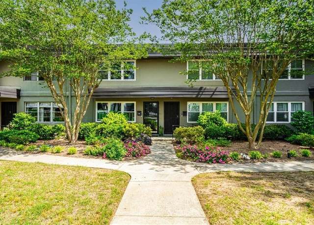 Property at 331 Lakemoore Dr NE Unit C, Atlanta, GA 30342, 2 beds, 1.5 baths