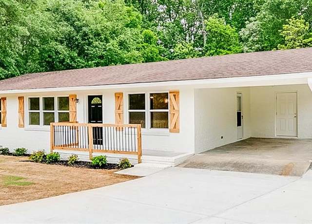 Property at 100 Cornog Rd, Lavonia, GA 30553, 3 beds, 2 baths