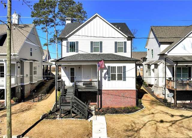 Property at 5924 Mitchell St, Flowery Branch, GA 30542, 5 beds, 3.5 baths