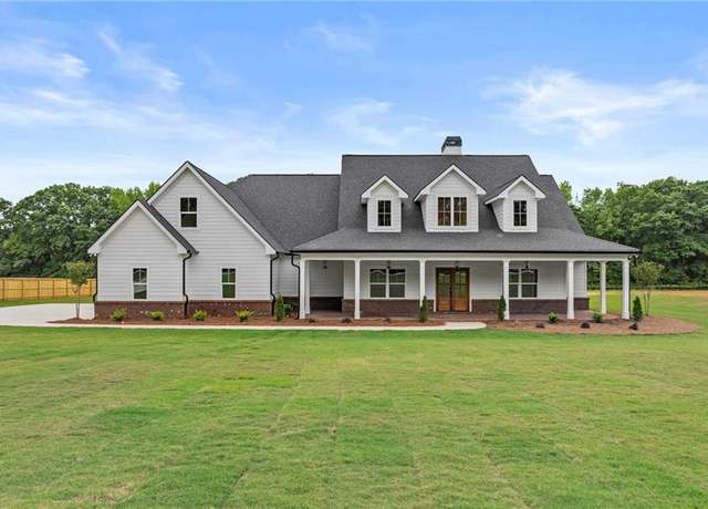 Property at 1753 Old Monroe Madison Hwy, Monroe, GA 30655, 5 beds, 4.5 baths