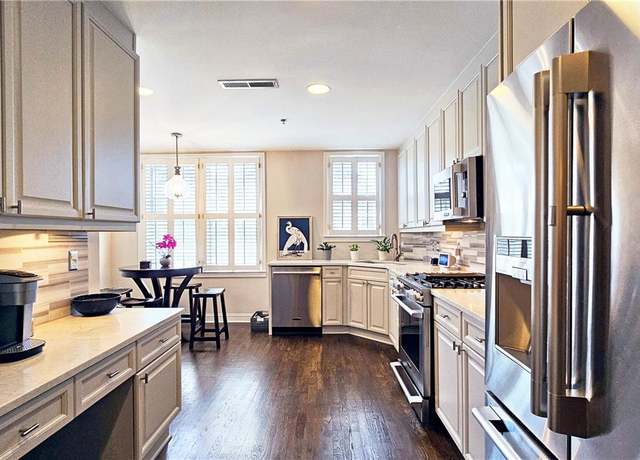 Property at 1735 Peachtree St NE #216, Atlanta, GA 30309, 2 beds, 2.5 baths
