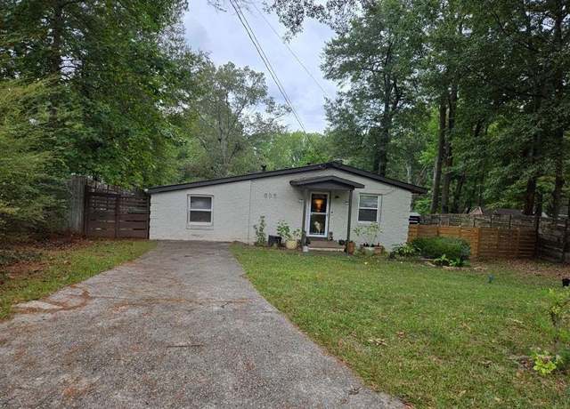 Property at 883 Verona Dr, Clarkston, GA 30021, 3 beds, 2 baths