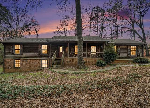 Property at 4230 Iris Brooke Ln, Snellville, GA 30039, 3 beds, 2 baths