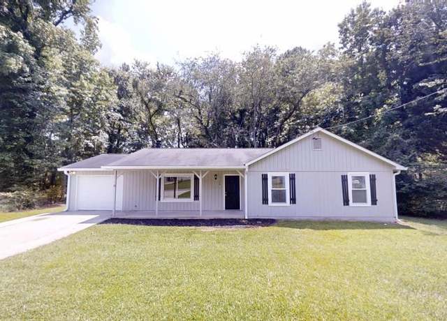Property at 3136 Palomino Dr, Powder Springs, GA 30127, 3 beds, 2 baths