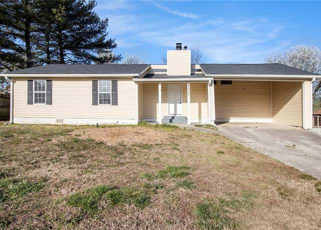Property at 9515 Deerfield Ln, Jonesboro, GA 30238, 3 beds, 2 baths