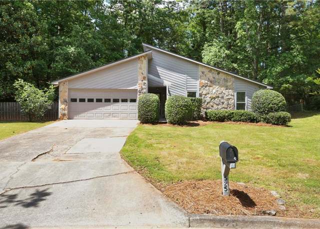 Property at 525 Forest Pl, Roswell, GA 30076, 3 beds, 2 baths