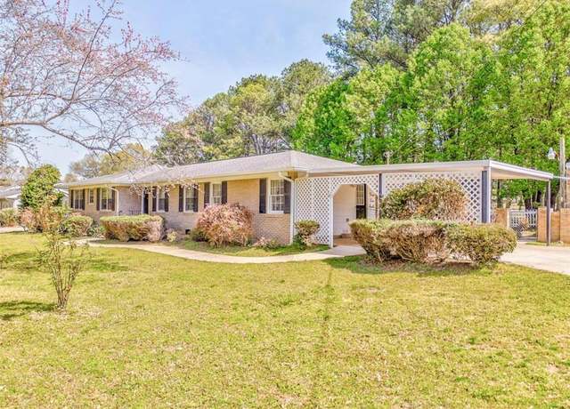 Property at 800 N College Dr N, Cedartown, GA 30125, 3 beds, 3 baths