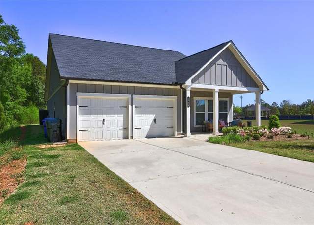 Property at 1014 Starmoss Ln, Conyers, GA 30094, 4 beds, 2.5 baths