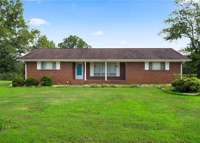 Property at 701 W Nance Springs Rd SW, Dalton, GA 30721, 3 beds, 1.5 baths