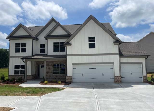 Property at 146 Cherokee Rose Ln, Hoschton, GA 30548, 5 beds, 4 baths