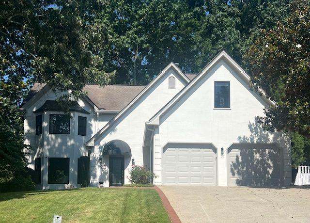 Property at 975 Manchester Pl NW, Atlanta, GA 30328, 4 beds, 4.5 baths
