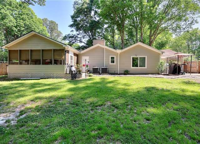 Property at 1379 Branchwood Dr, Snellville, GA 30078, 4 beds, 3 baths