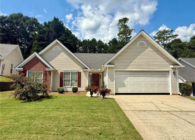 Property at 535 Suwanee East Dr, Lawrenceville, GA 30043, 3 beds, 2 baths