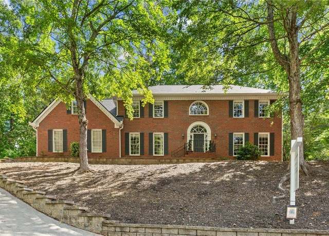 Property at 120 North Blf, Alpharetta, GA 30004, 4 beds, 2.5 baths