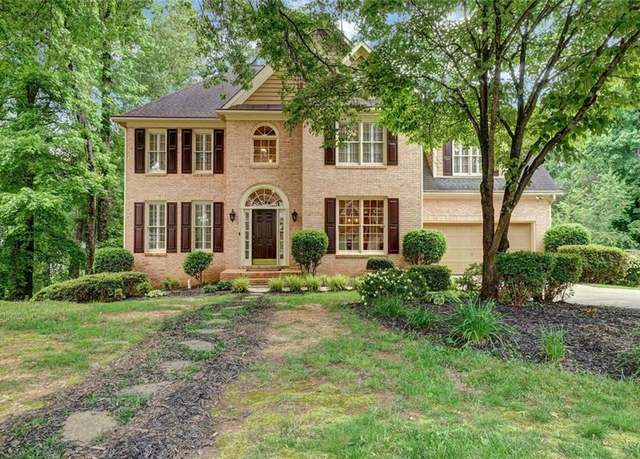 Property at 615 Willowbrook Run, Johns Creek, GA 30022, 5 beds, 3.5 baths