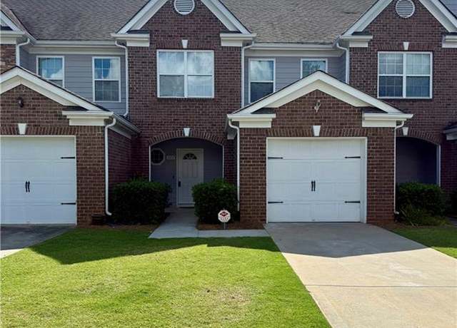 Property at 222 Village Dr, Loganville, GA 30052, 3 beds, 2.5 baths