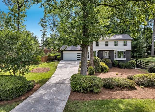 Property at 529 Greystone Trl, Marietta, GA 30068, 4 beds, 3.5 baths
