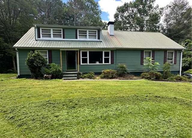 Property at 1261 Pleasant Gap Rd, Ellijay, GA 30540, 5 beds, 2.5 baths